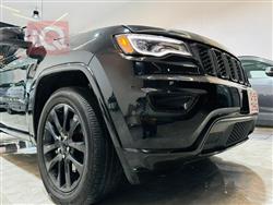 جیپ گراند شیرۆکی